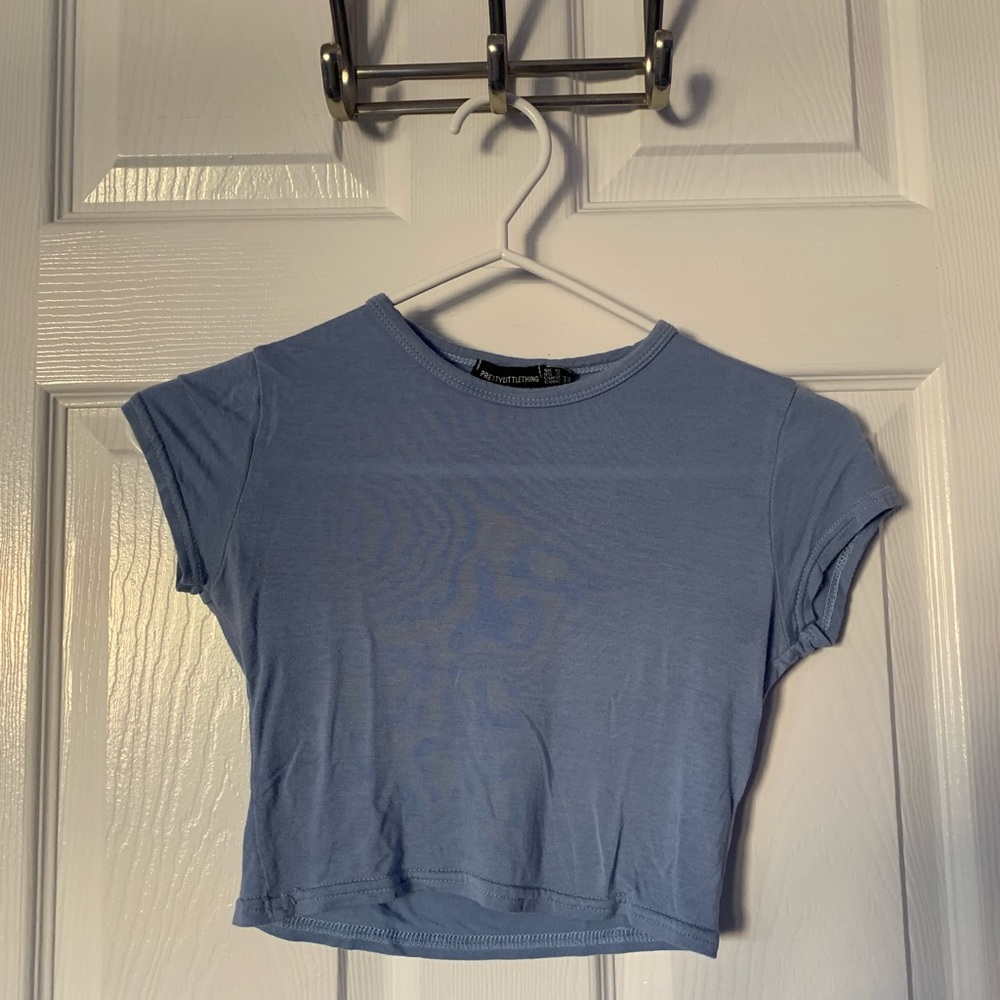 Blue cropped tee